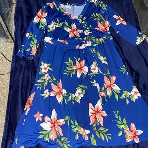 Floral blue belted dress, worn once, from the rainbow shops cute and flirty